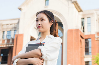 中國傳媒大學在職研究生